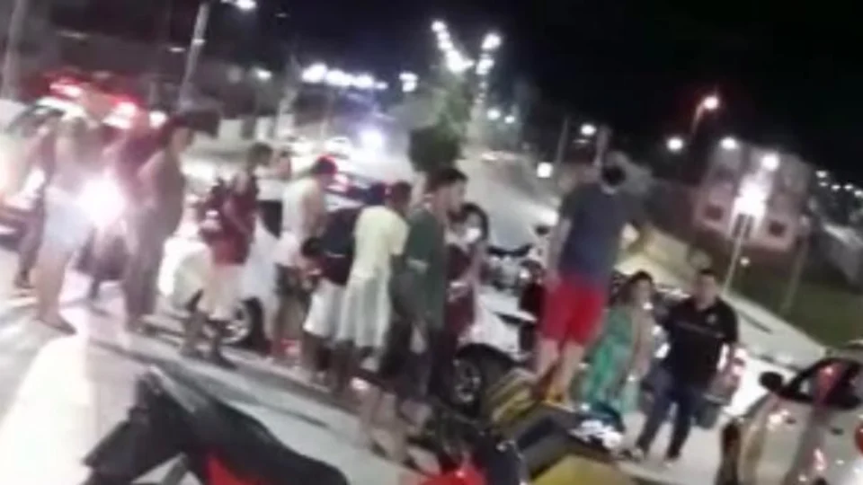 Imagens Fortes: Homem morre em acidente de  trânsito no Viaduto do Manoa; Veja vídeos