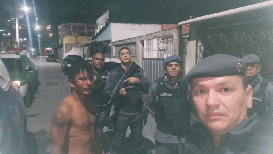 Vídeo: Homem que foi torturado e ia ser executado, é resgatado por policiais