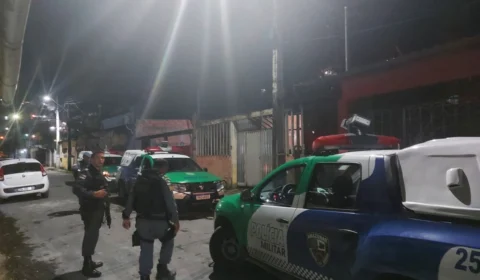 Veja vídeos; Homem que foi torturado e ia ser executado, é resgatado por policiais no Riacho Doce