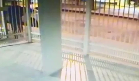 Mulher é assassinada a tiros na porta de casa pelo ex-companheiro; Veja o momento da ação