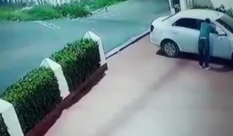 Veja vídeo: Assaltantes abordam senhora e roubam carro no bairro Japiim zona Sul de Manaus