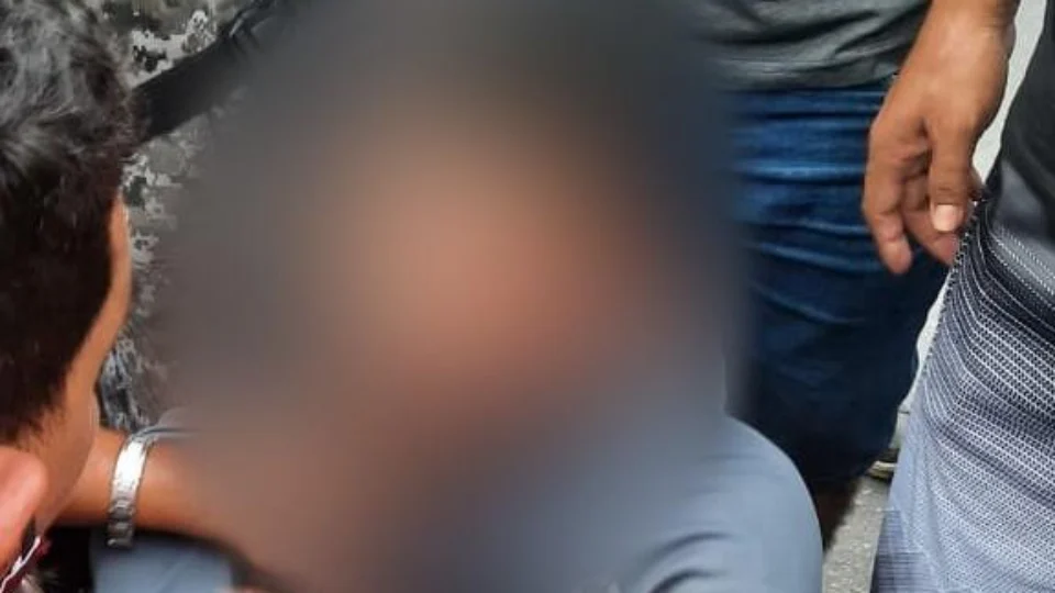 Veja vídeo;Assaltantes de moto são espancados por populares no bairro Mutirão, em Manaus