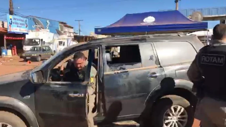 Veja vídeos do momento em que Lázaro Barbosa é socorrido após confronto com a polícia