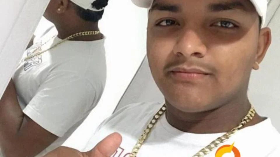 Vídeo do momento de atropelamento de motoqueiro na Praça 14