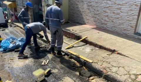 Concessionária de água tem 48h para responder à prefeitura sobre rompimento de adutora no bairro da Compensa