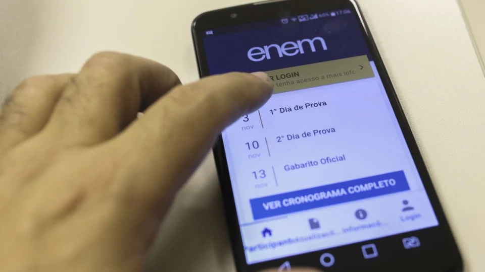 Reabertas inscrições do Enem para isentos ausentes no exame de 2020; Confira