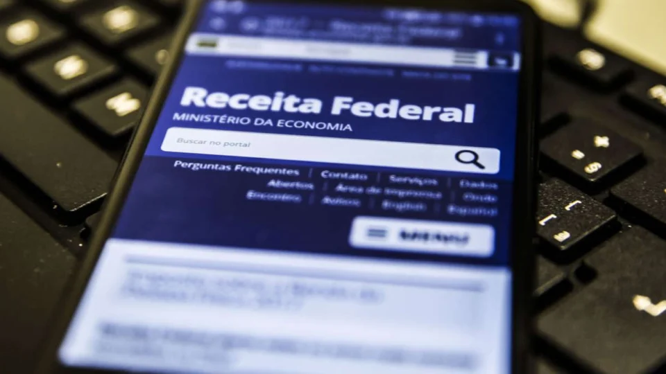 Atenção contribuintes; Receita Federal libera consulta ao terceiro lote de restituição do IR