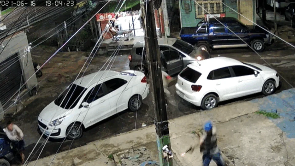 Vídeo do momento do assassinato de rapaz na Praça 14