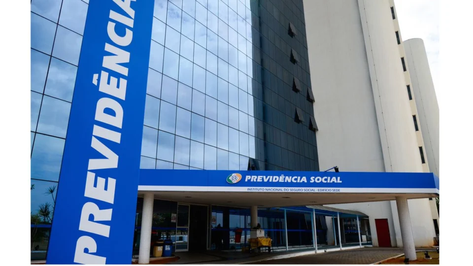 Revisão de 170 mil benefícios do INSS começa em agosto