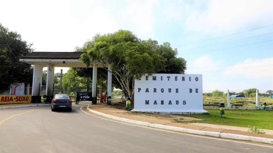 Cemitérios de Manaus realizaram 4 sepultamentos de vítimas da Covid-19 nesta segunda-feira (26)