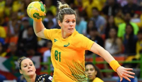 Time de handebol feminino perde da Suécia e sofre segunda derrota consecutiva