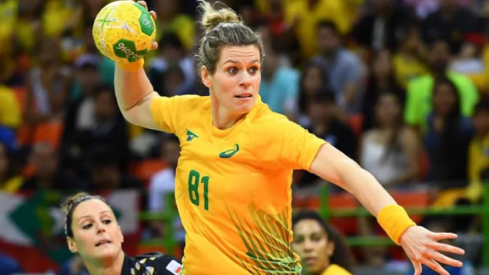 Time de handebol feminino perde da Suécia e sofre segunda derrota consecutiva