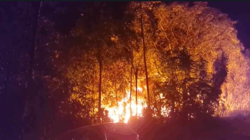 Vídeos de incêndio no Santa Etelvina