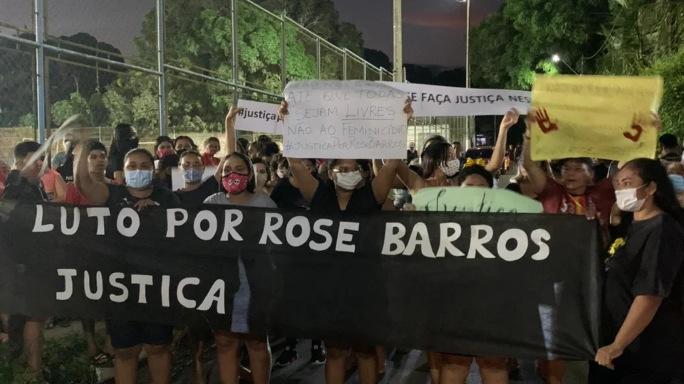 Familiares e amigos de mulher morta no Puraquequara pedem justiça