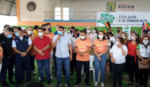 ‘Quem divulga qualquer coisa nesse sentido, age de má fé’, diz governador sobre denúncia de uso de vacinas vencidas no Amazonas