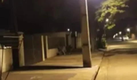 Imagens Fortes; Vídeo mostra o exato momento em que esposa mata o marido a facadas