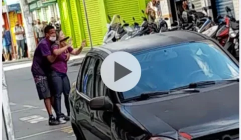 Tentativa de roubo com refém termina em morte; Veja vídeos dos momentos de terror