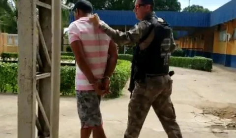 Veja vídeo; Homem é preso em flagrante por abusar sexualmente de uma mulher em Carauari