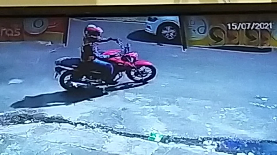 Veja vídeo; ‘Casal do crime’ é preso por roubo e receptação de aparelho celular