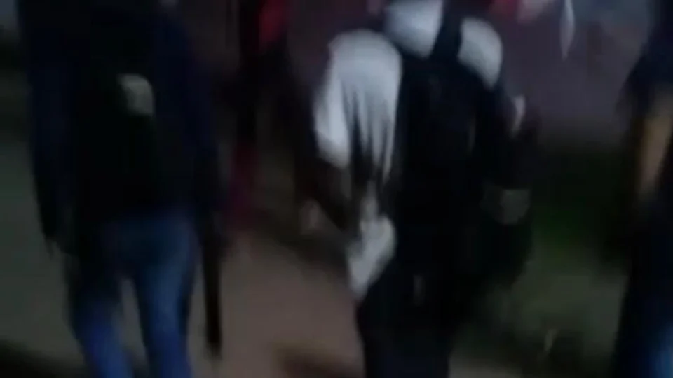 Vídeo mostra criminosos  armados andando pelas ruas do município de Iranduba