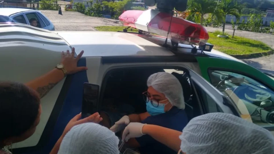 Policiais da 30ª Cicom auxiliam jovem em trabalho de parto no ramal do Brasileirinho