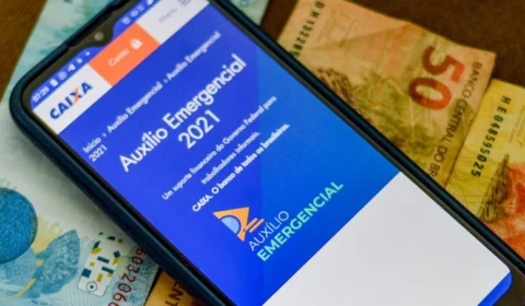 Trabalhadores nascidos em novembro podem sacar auxílio emergencial a partir desta sexta-feira (16)