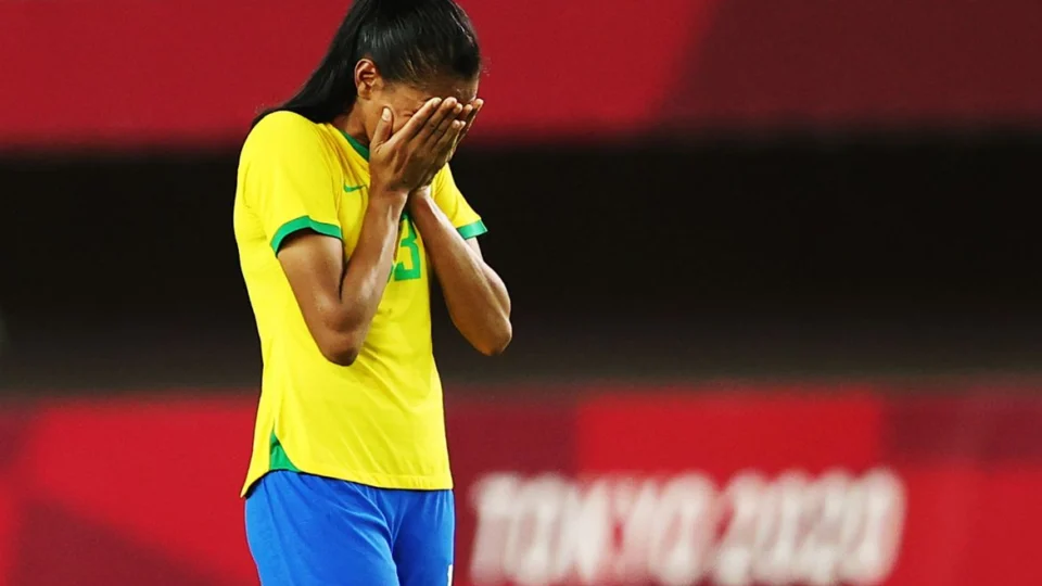 Seleção feminina perde para Canadá nos pênaltis e dá adeus a Olimpíada de Tóquio