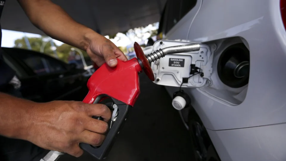 Região Norte registra redução de 0,76% para a gasolina e de 1,26% para o etanol aponta Edenred Ticket Log 