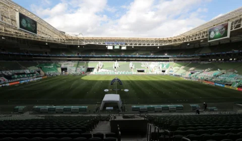 Palmeiras enfrenta São Paulo por uma vaga na semi da Libertadores nesta terça-feira, (17)