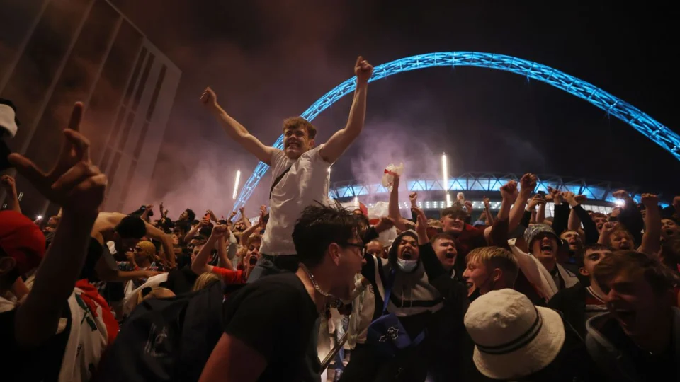 Final da Eurocopa entre Inglaterra e Itália foi um evento com alta propagação de covid-19; Veja Mais