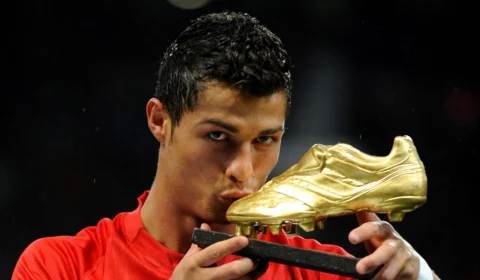 Manchester United fecha contratação de Cristiano Ronaldo