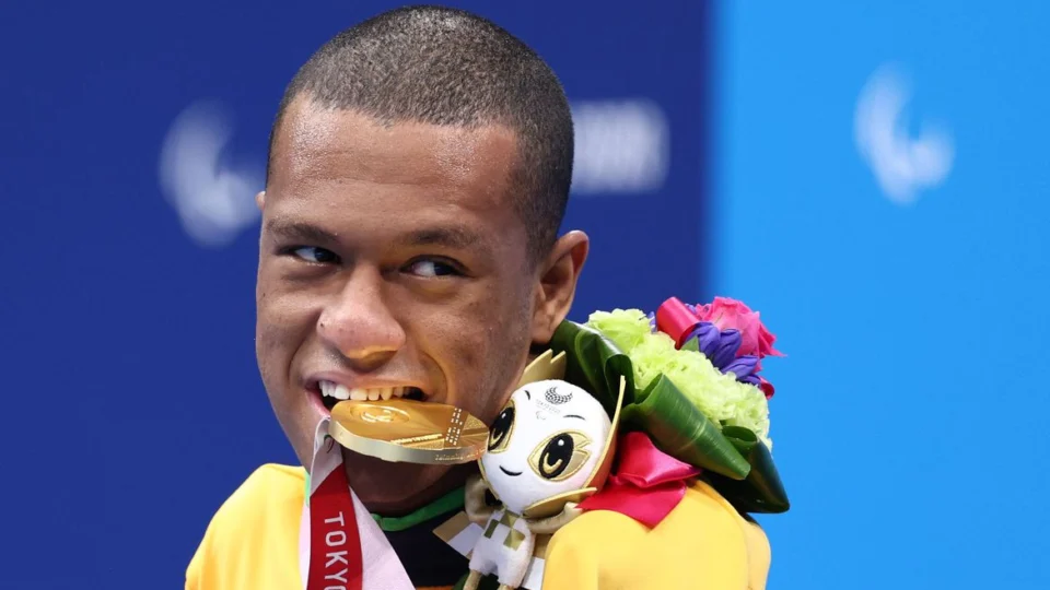 Brasil leva mais dois Ouros e um Bronze na natação em Tóquio