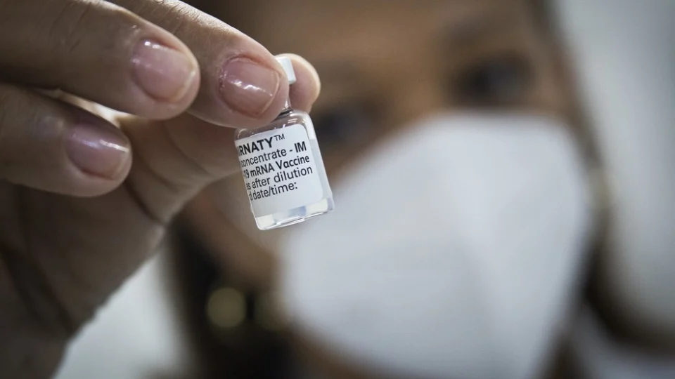 Pfizer e BioNTech assinam acordo com  farmacêutica brasileira para fabricação de vacina contra Covid-19; Saiba Mais