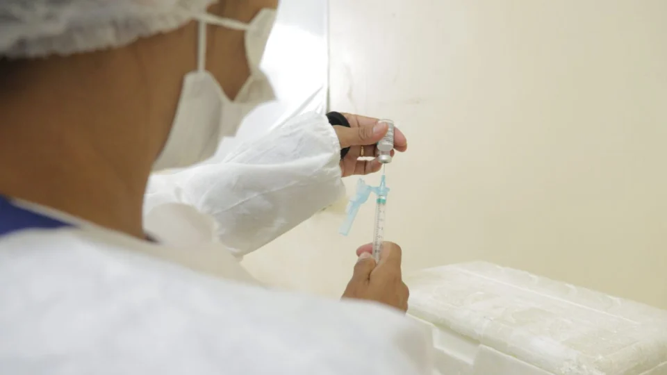 Manaus terá 29 pontos de vacinação contra a Covid-19 nesta sexta-feira (06)