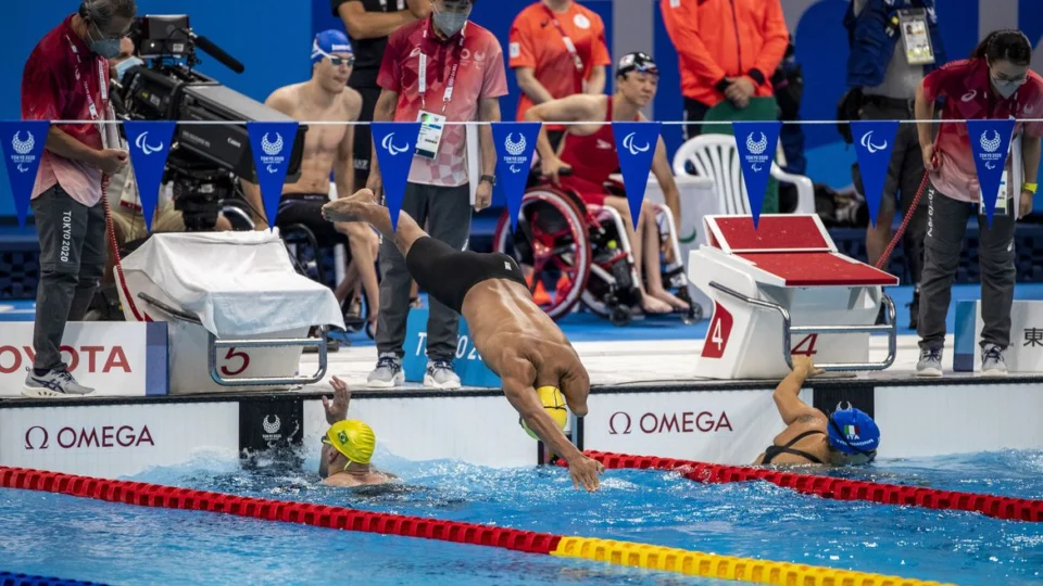 Paralimpíada: Brasil está na final do revezamento misto 4×50 metros