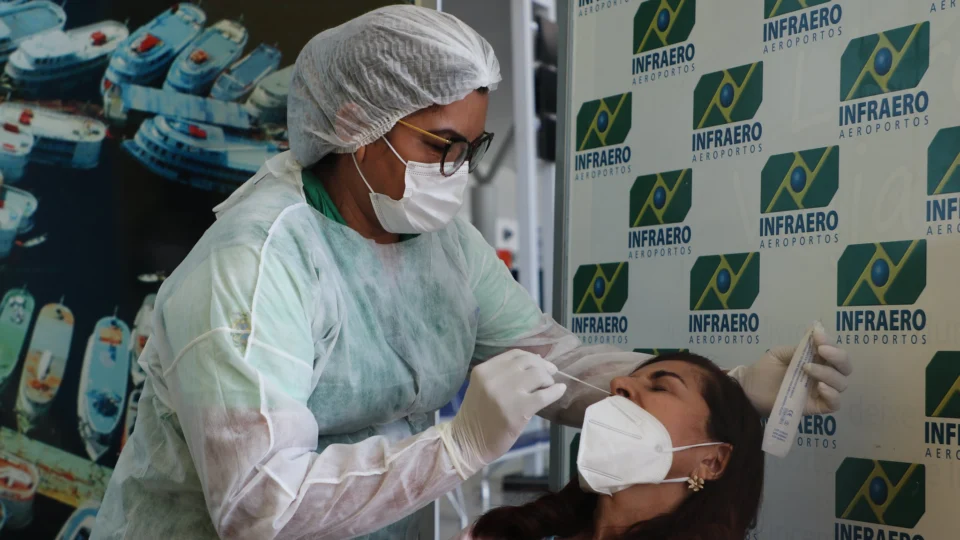 Vigilância em Saúde do Amazonas divulga cenário epidemiológico da Covid-19, neste sábado (28)