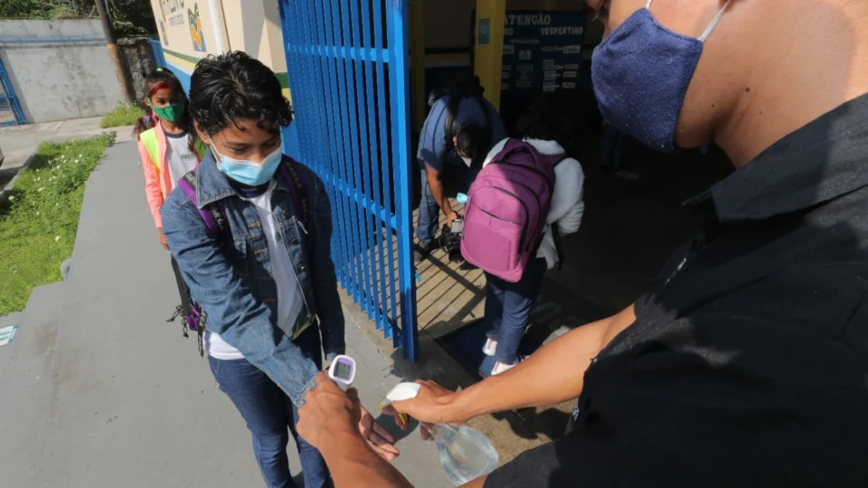 Manaus retorna com aulas 100% presenciais na próxima segunda-feira (23)