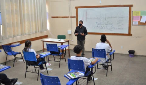 PSS: Secretaria de Educação convoca 122 profissionais, para atuação em Manaus e no interior