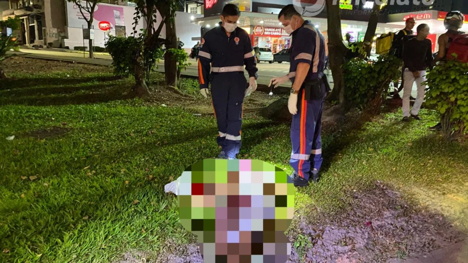 Morador de rua é esfaqueado e morre na entrada do conjunto Eldorado