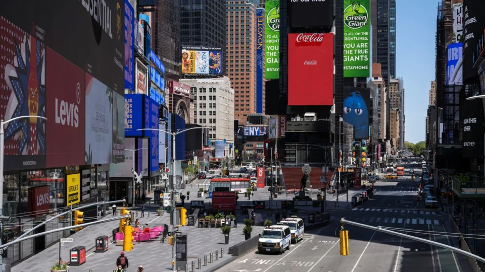 Governador de Nova York renuncia após revelações de assédio sexual contra 11 mulheres