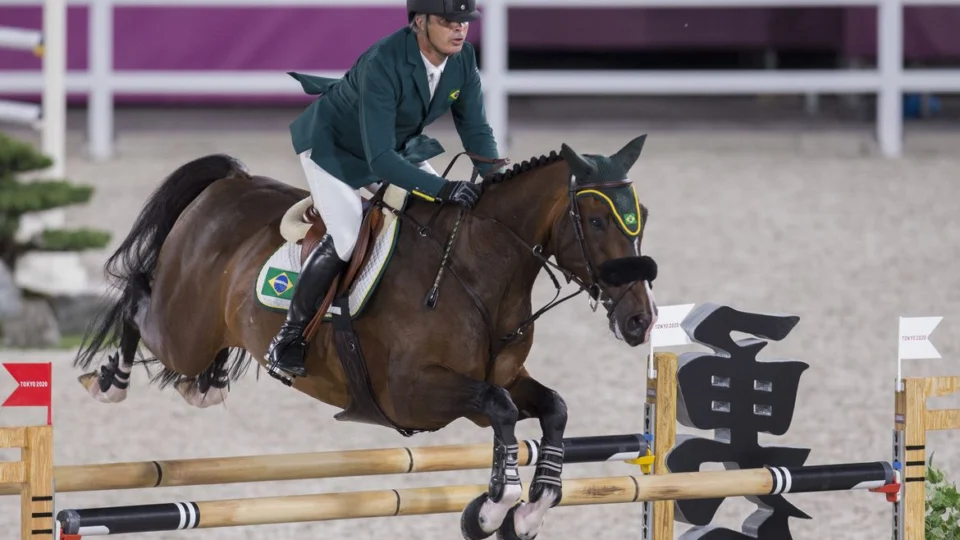 Jogos Olímpicos: brasileiros se classificam para a final do salto por equipes de hipismo em Tóquio; Veja