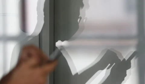 Homem é preso por extorsão e exploração sexual de adolescente