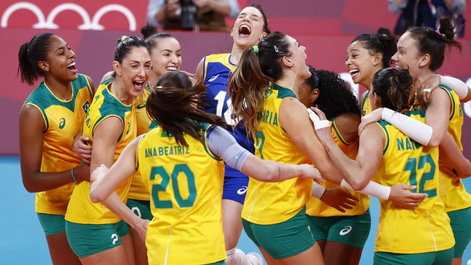 Brasil vence Coreia do Sul e pega EUA na final do vôlei feminino; Saiba Mais