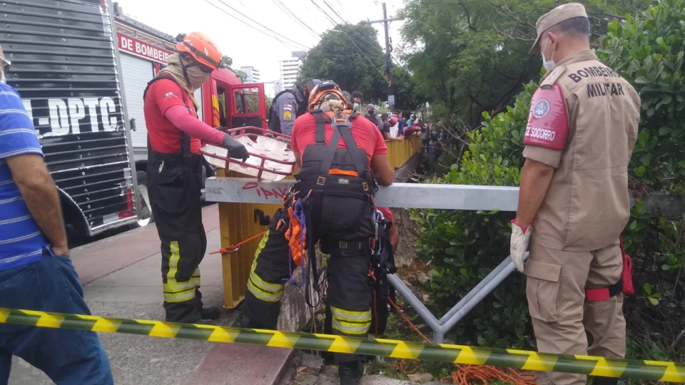 Homem é encontrado morto embaixo de ponte ao lado do Parque dos Bilhares; Veja vídeo