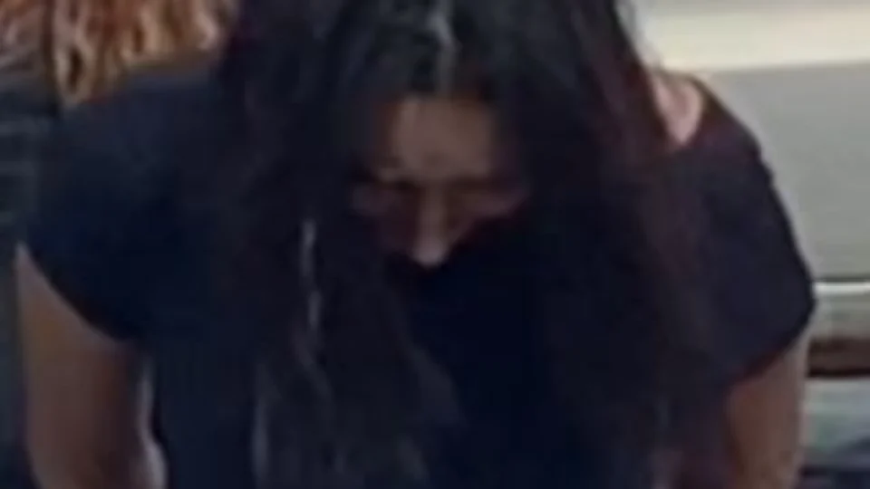 Veja vídeo; Mulher é presa suspeita de participar da morte de um homem no Santo Agostinho