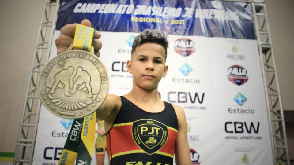 É ouro! Menino de Manaus é ouro no Brasileiro Regional de Wrestling