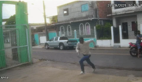 Vídeo mostra momento em que homem é perseguido e alvejado na Compensa
