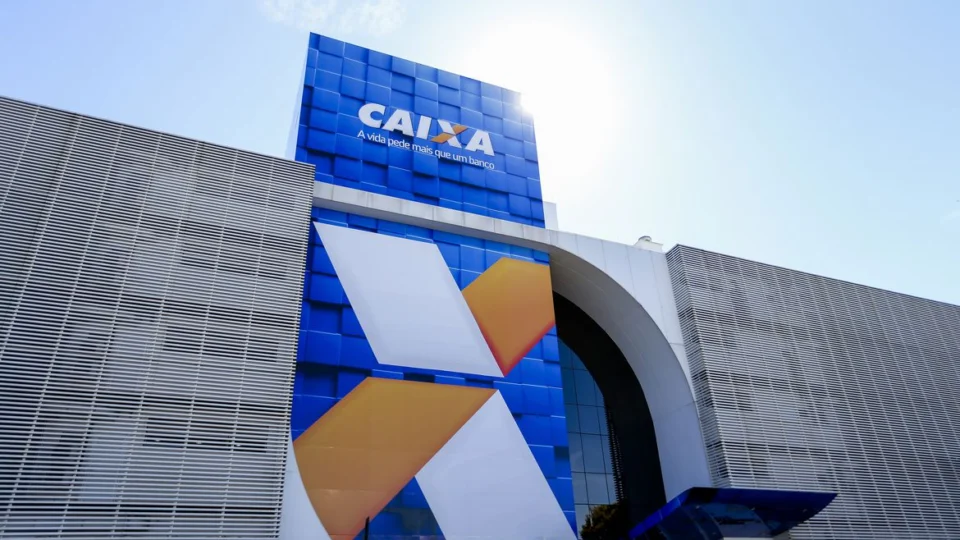 Caixa paga hoje auxílio emergencial a nascidos em maio