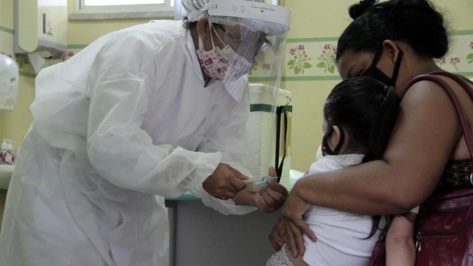 Campanha de multivacinação movimenta postos de saúde na cidade