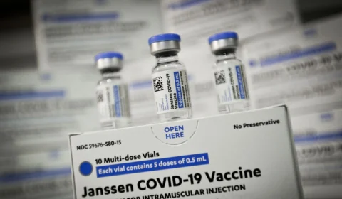 Anvisa aprova ampliação do prazo de validade da vacina da Janssen